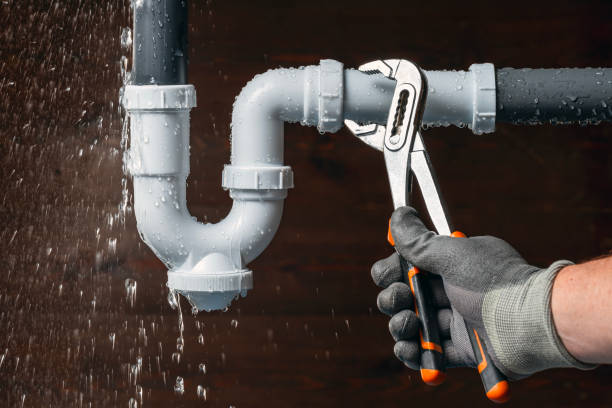 Professional Sewer Line Repair technician working in Montrose, AL